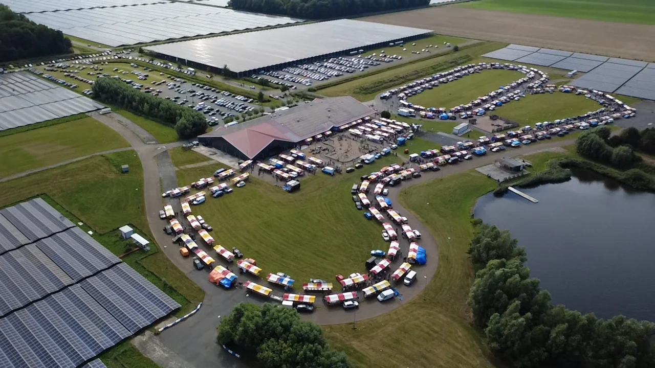 Mega markt Biddinghuizen