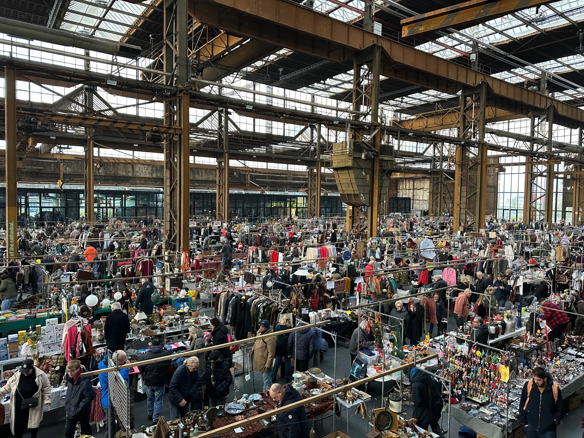 werkspoorkathedraal utrecht vlooienmarkt